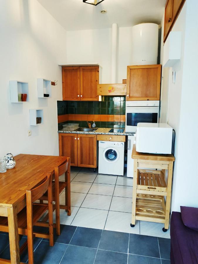 Chez Leslie Et Vincent : Logements Climatises Avec Parking Privatif Perpignan Exterior photo