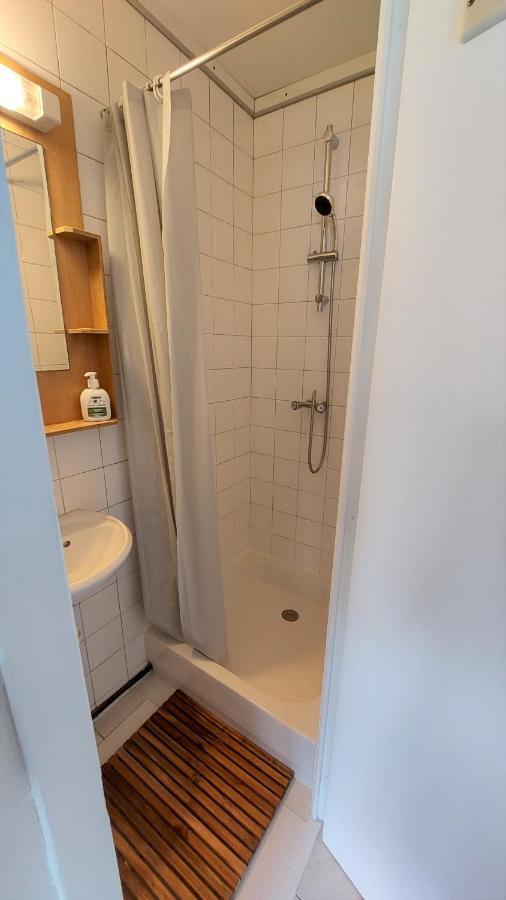Chez Leslie Et Vincent : Logements Climatises Avec Parking Privatif Perpignan Exterior photo